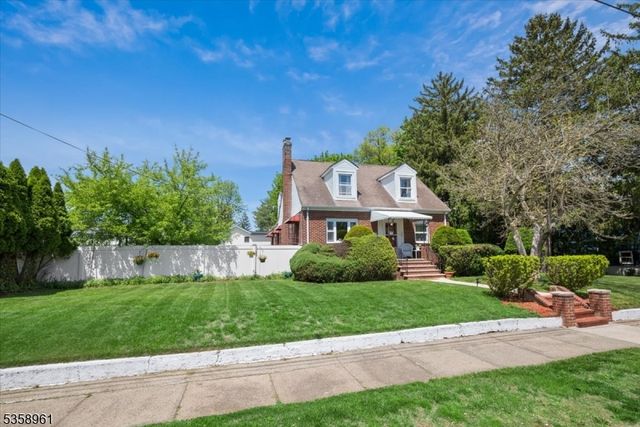 135 Poplar Ave, Pompton Lakes Boro, NJ 07442