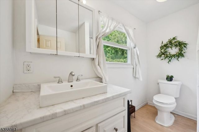 135 Poplar Ave, Pompton Lakes Boro, NJ 07442