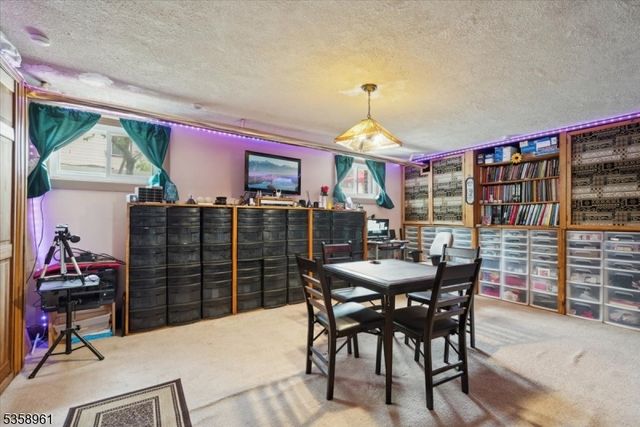 135 Poplar Ave, Pompton Lakes Boro, NJ 07442