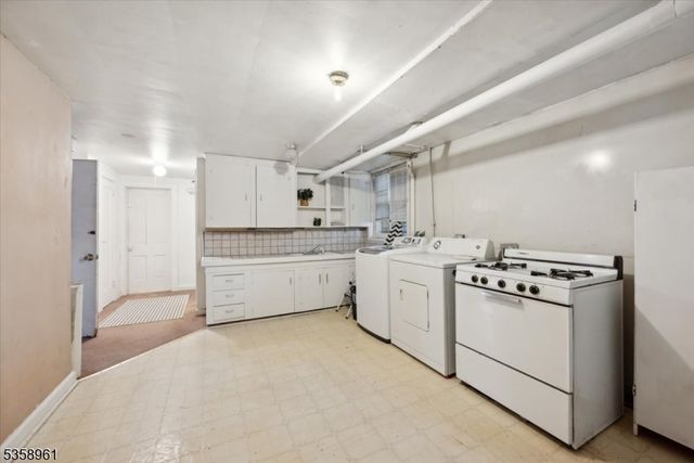 135 Poplar Ave, Pompton Lakes Boro, NJ 07442
