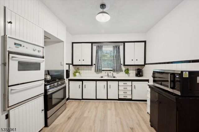 135 Poplar Ave, Pompton Lakes Boro, NJ 07442
