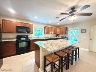 6140 Standing Oaks, Naples, FL 34119