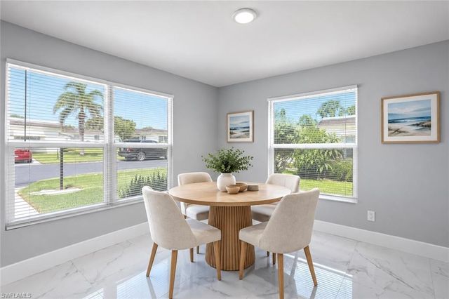 37 Hamlin CT, Lehigh Acres, FL 33936