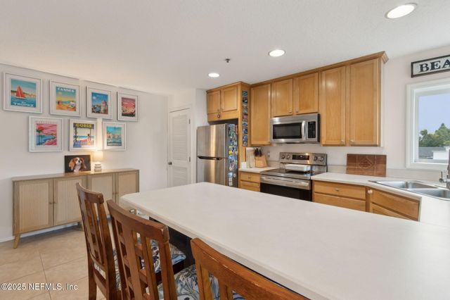 210 11TH Avenue N, 208, Jacksonville Beach, FL 32250