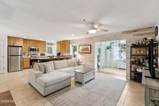 210 11TH Avenue N, 208, Jacksonville Beach, FL 32250