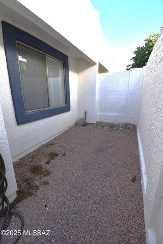 2816 S Stacy Drive, Tucson, AZ 85713