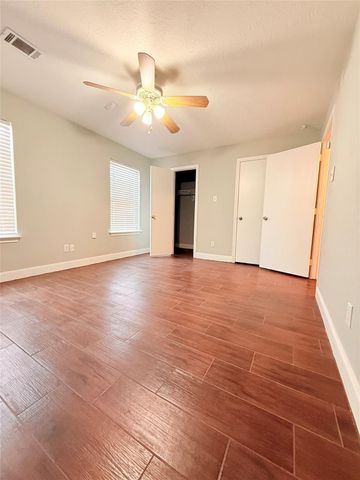 320 Willowick Street, Tomball, TX 77375