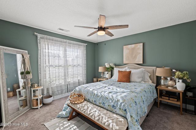 103 Goldstone Court, Jacksonville, NC 28546