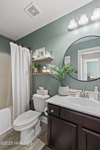 103 Goldstone Court, Jacksonville, NC 28546