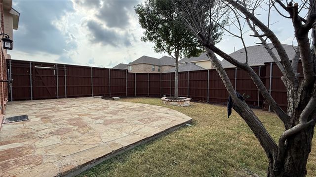 1256 Logan Drive, Lewisville, TX 75077