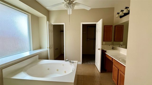 1256 Logan Drive, Lewisville, TX 75077