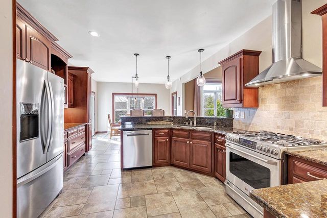 2903 BALLY BUNION LANE, Green Bay, WI 54311