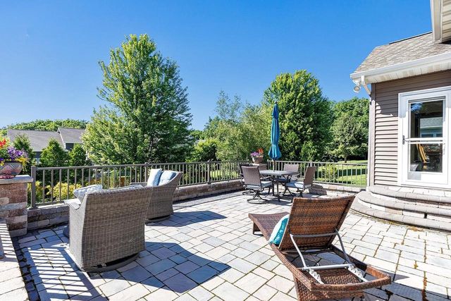 2903 BALLY BUNION LANE, Green Bay, WI 54311