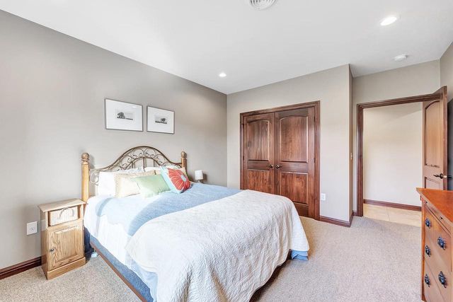 2903 BALLY BUNION LANE, Green Bay, WI 54311