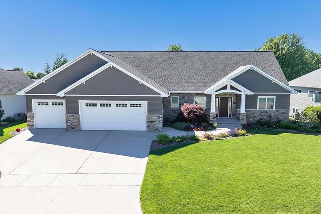 2903 BALLY BUNION LANE, Green Bay, WI 54311