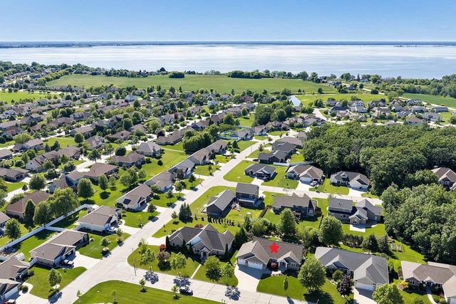 2903 BALLY BUNION LANE, Green Bay, WI 54311