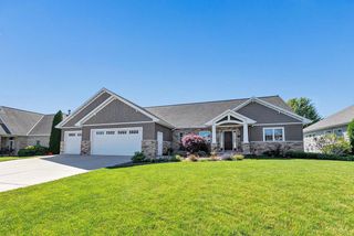 2903 BALLY BUNION LANE, Green Bay, WI 54311