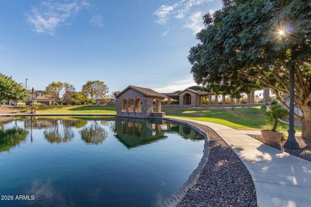 2973 E SANTA FE Lane, Gilbert, AZ 85297