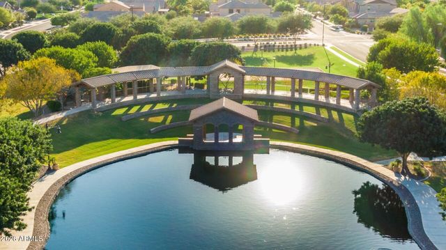 2973 E SANTA FE Lane, Gilbert, AZ 85297