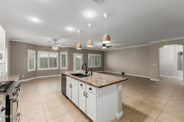 2973 E SANTA FE Lane, Gilbert, AZ 85297