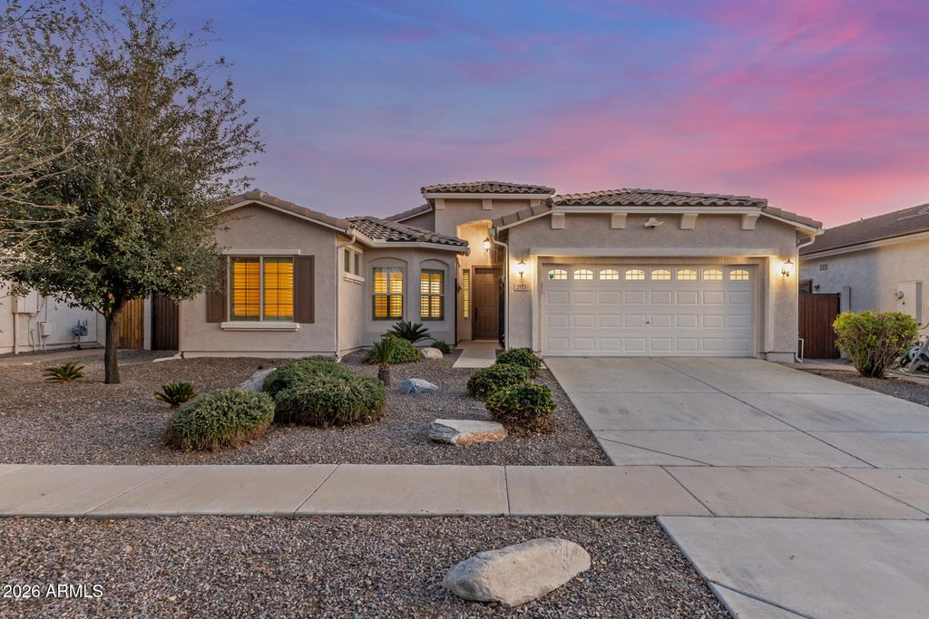 2973 E SANTA FE Lane, Gilbert, AZ 85297