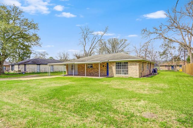 1406 W Talmage Street, Alvin, TX 77511