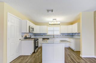 1406 W Talmage Street, Alvin, TX 77511