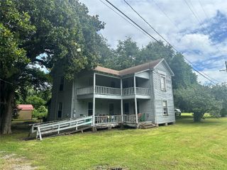 604 E Clayton Street, Dayton, TX 77535