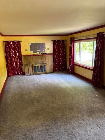 904 Homecrest Avenue, Kalamazoo, MI 49001