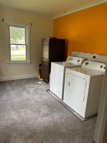 904 Homecrest Avenue, Kalamazoo, MI 49001