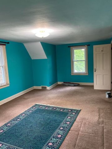 904 Homecrest Avenue, Kalamazoo, MI 49001