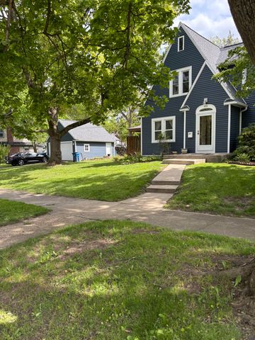 904 Homecrest Avenue, Kalamazoo, MI 49001