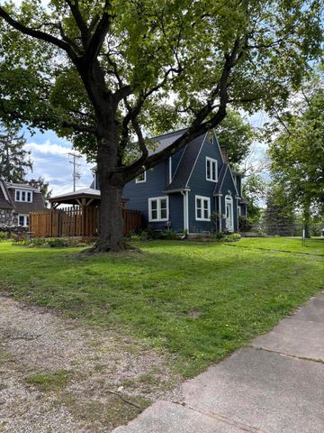 904 Homecrest Avenue, Kalamazoo, MI 49001