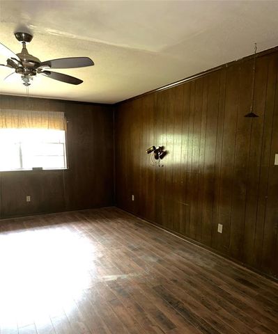 4835 County Road 380, Rosharon, TX 77583