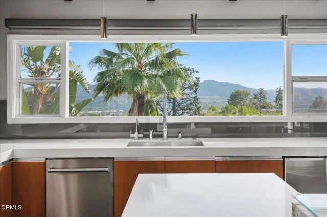 1900 Ransom Road, Glendale, CA 91201