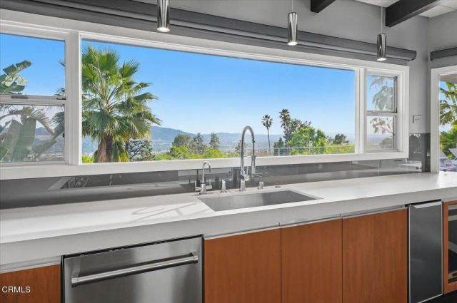 1900 Ransom Road, Glendale, CA 91201