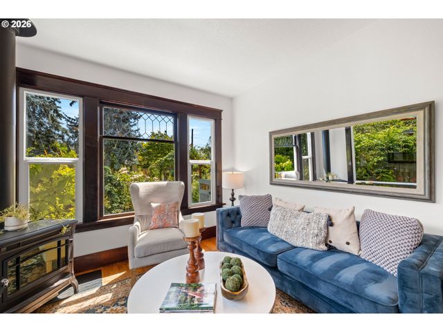 7881 Se 48TH Ave, Portland, OR 97206