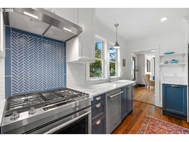 7881 Se 48TH Ave, Portland, OR 97206