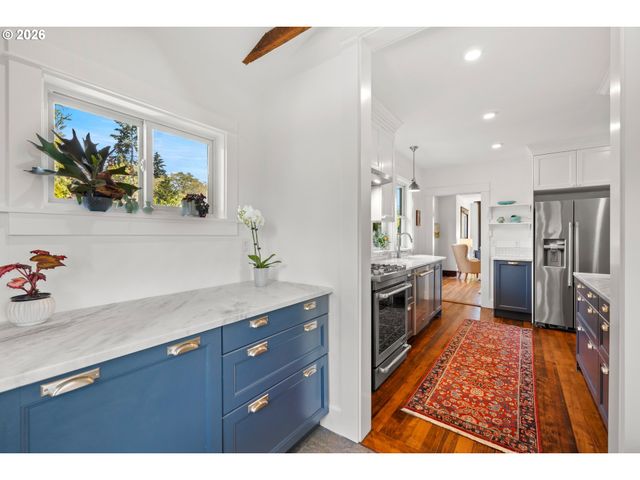 7881 Se 48TH Ave, Portland, OR 97206