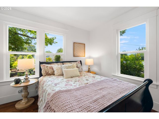7881 Se 48TH Ave, Portland, OR 97206