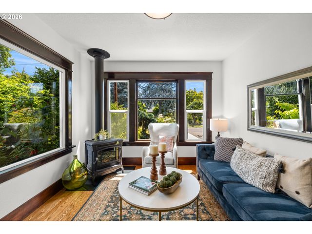 7881 Se 48TH Ave, Portland, OR 97206
