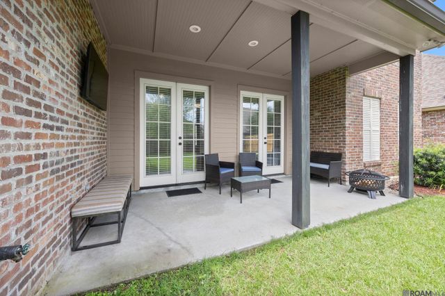 2956 Meadow Grove Ave, Zachary, LA 70791