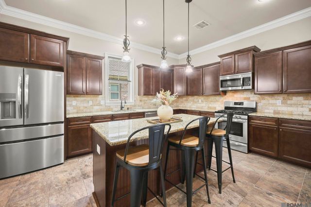 2956 Meadow Grove Ave, Zachary, LA 70791
