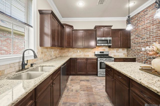 2956 Meadow Grove Ave, Zachary, LA 70791