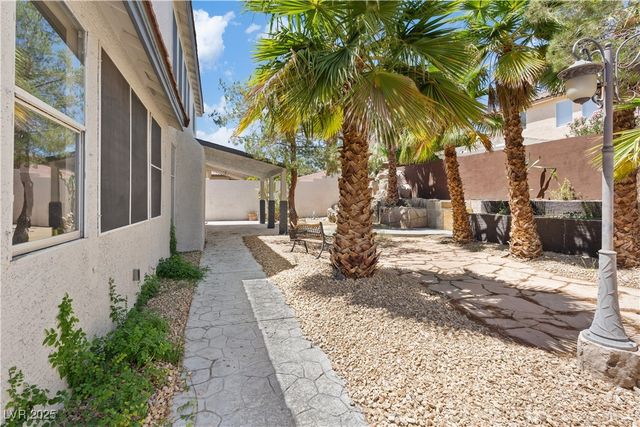 9272 West Viking Road, Las Vegas, NV 89147