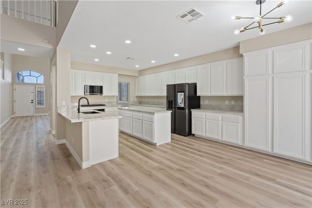 9272 West Viking Road, Las Vegas, NV 89147