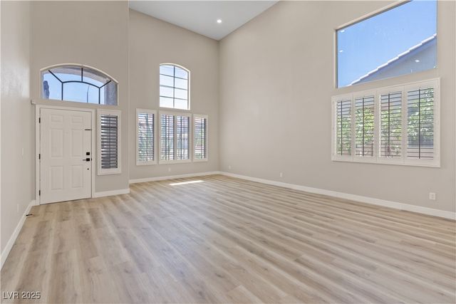 9272 West Viking Road, Las Vegas, NV 89147