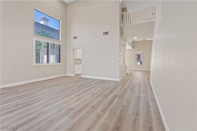 9272 West Viking Road, Las Vegas, NV 89147