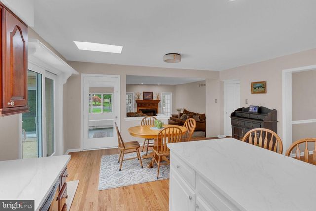 9 RIVERSTONE CIR, New Hope, PA 18938
