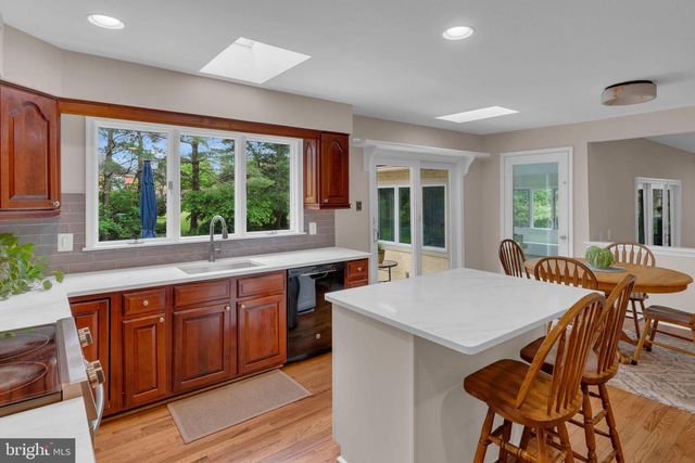 9 RIVERSTONE CIR, New Hope, PA 18938
